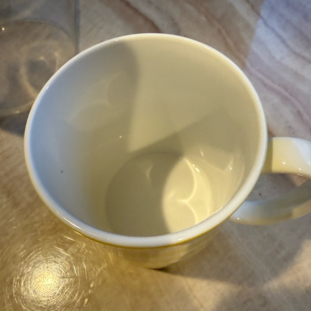 “With a Twist” Lenox kate spade Yellow and White Striped Ceramic Mug - Picture 4 of 6